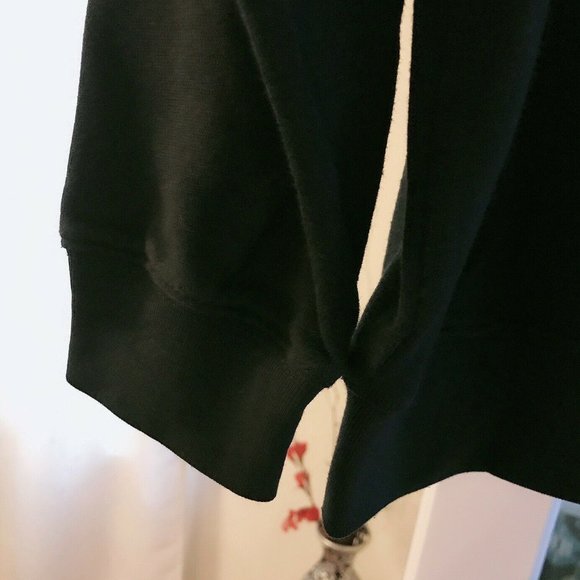 Preowned Abercrombie and Fitch Fashion Sweater - Picture 3 of 4